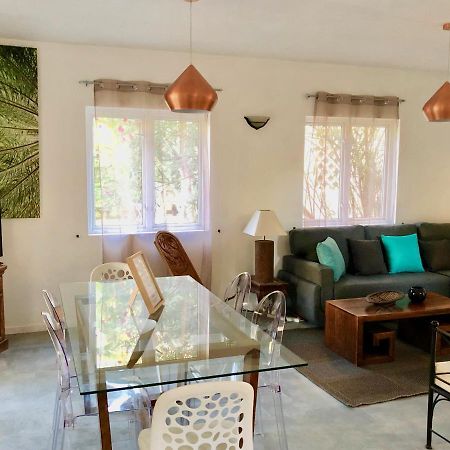 Beachfront Villa In A Beautiful And Secured Complex Flic-en-Flacq Dış mekan fotoğraf